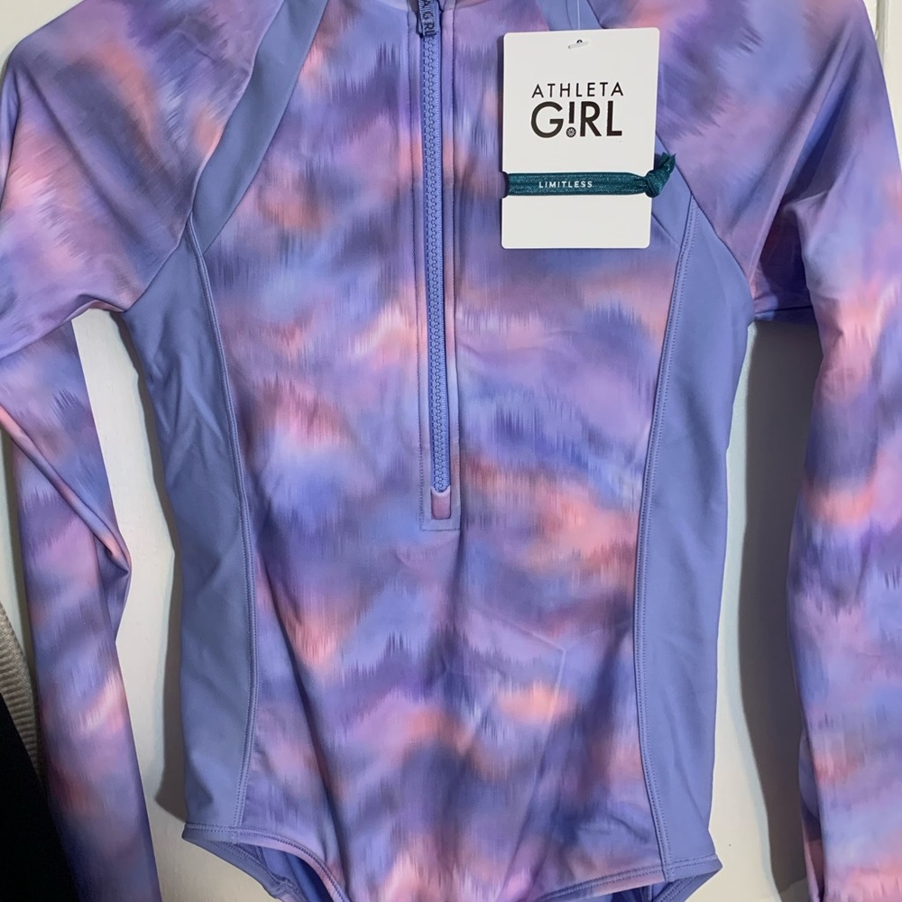 Girls rash guard